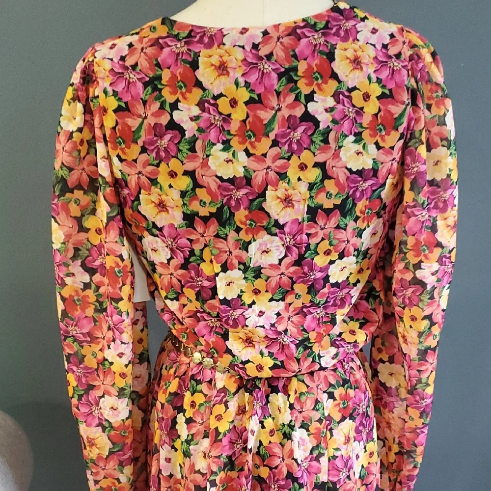Aura Pink and Orange Dress - Picture 5 of 15